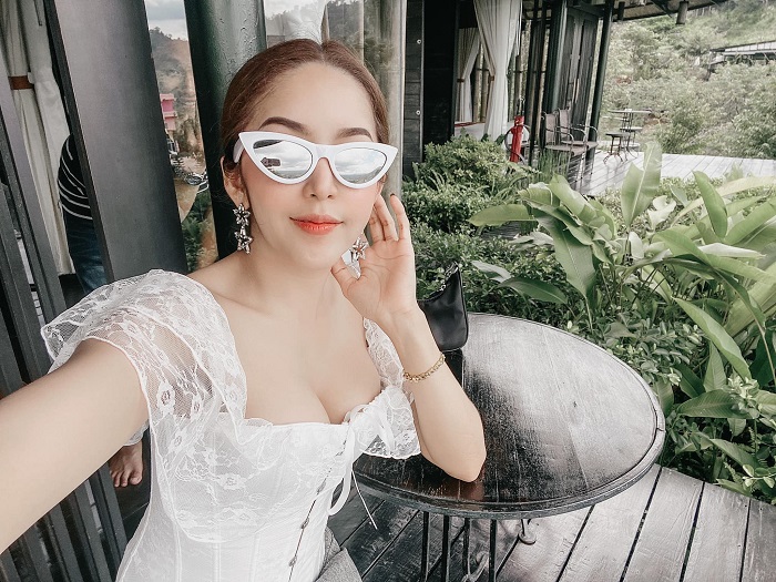 ถ่ายหน้าตรงได้ไม่กลัว หลังจากผ่ากรรไกรปรับโครงหน้า ถ่าย